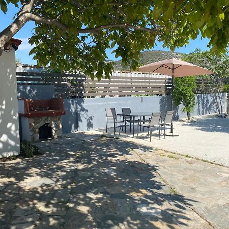 V-Suites 2 Potos Exterior photo