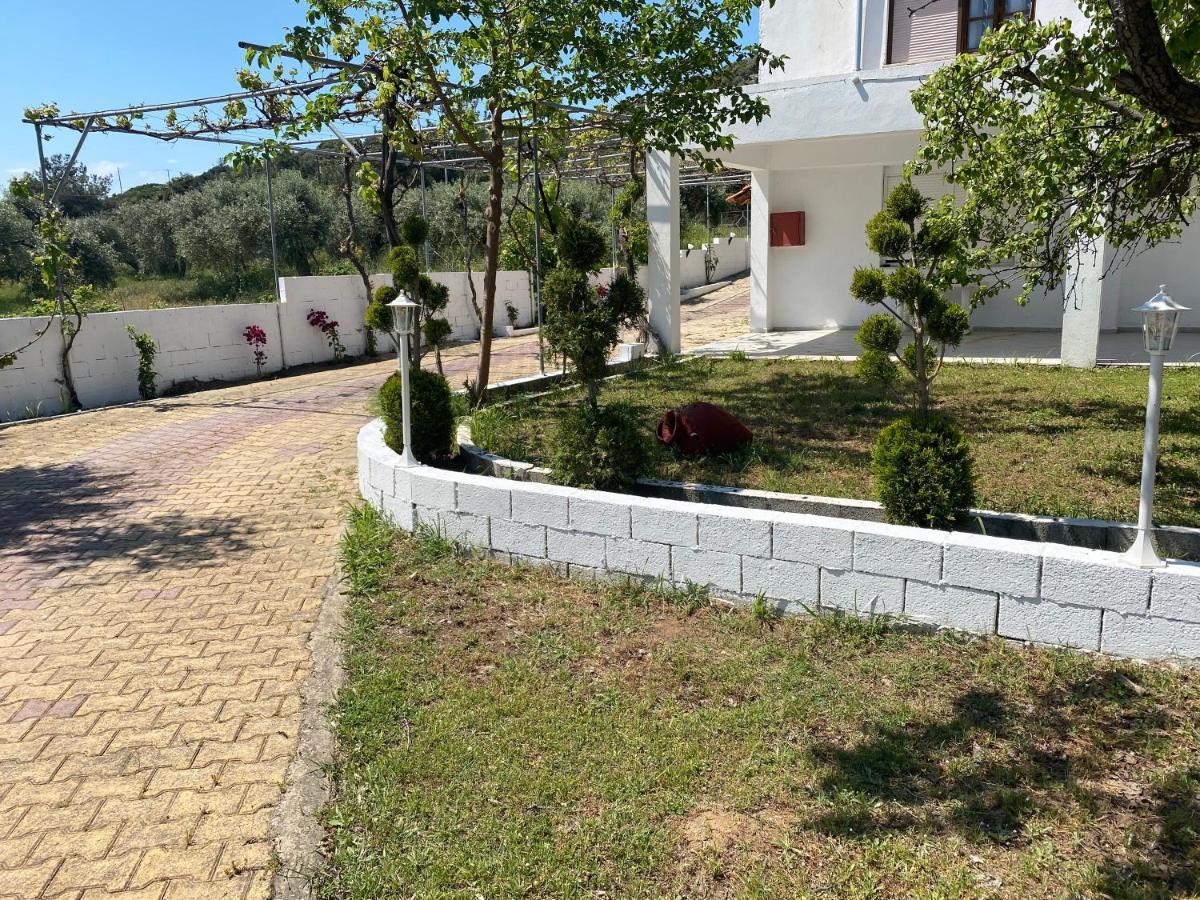 V-Suites 2 Potos Exterior photo