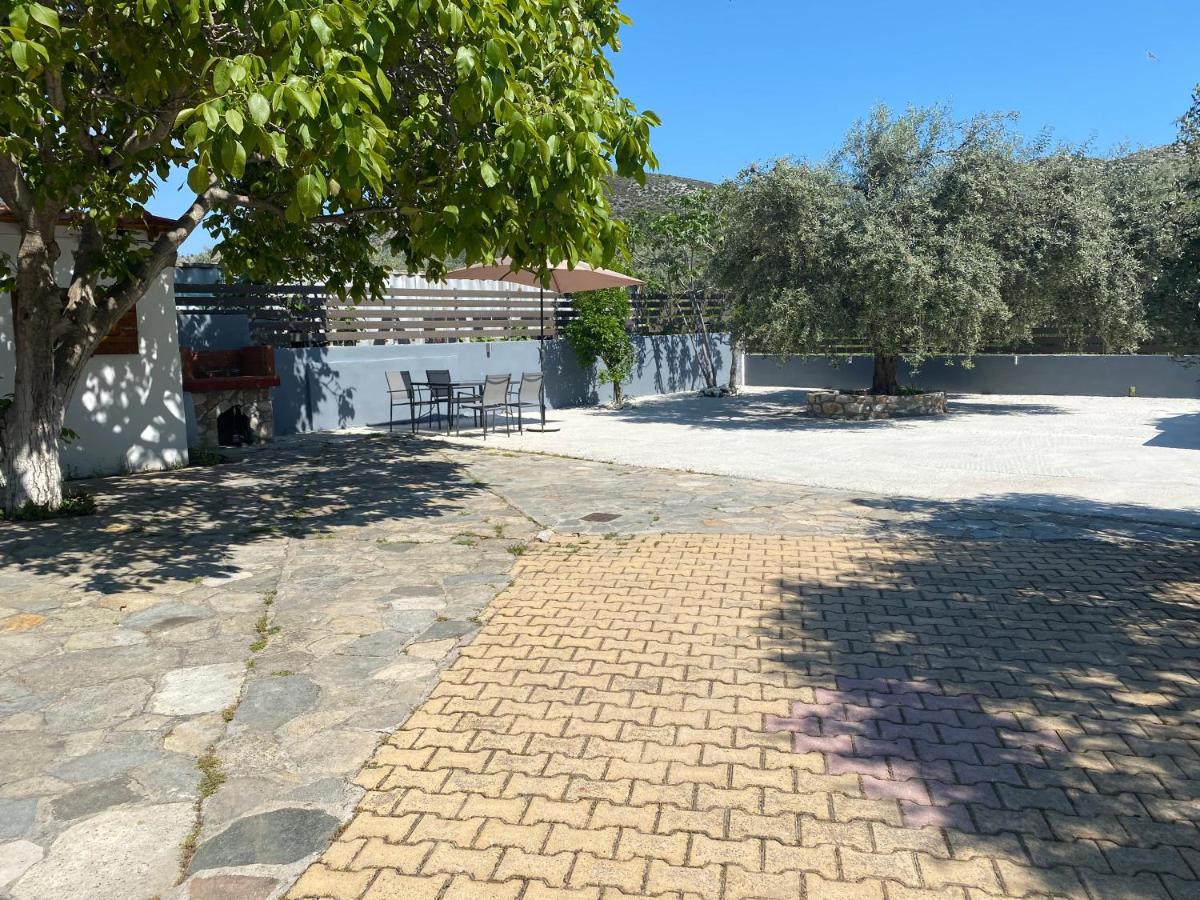 V-Suites 2 Potos Exterior photo