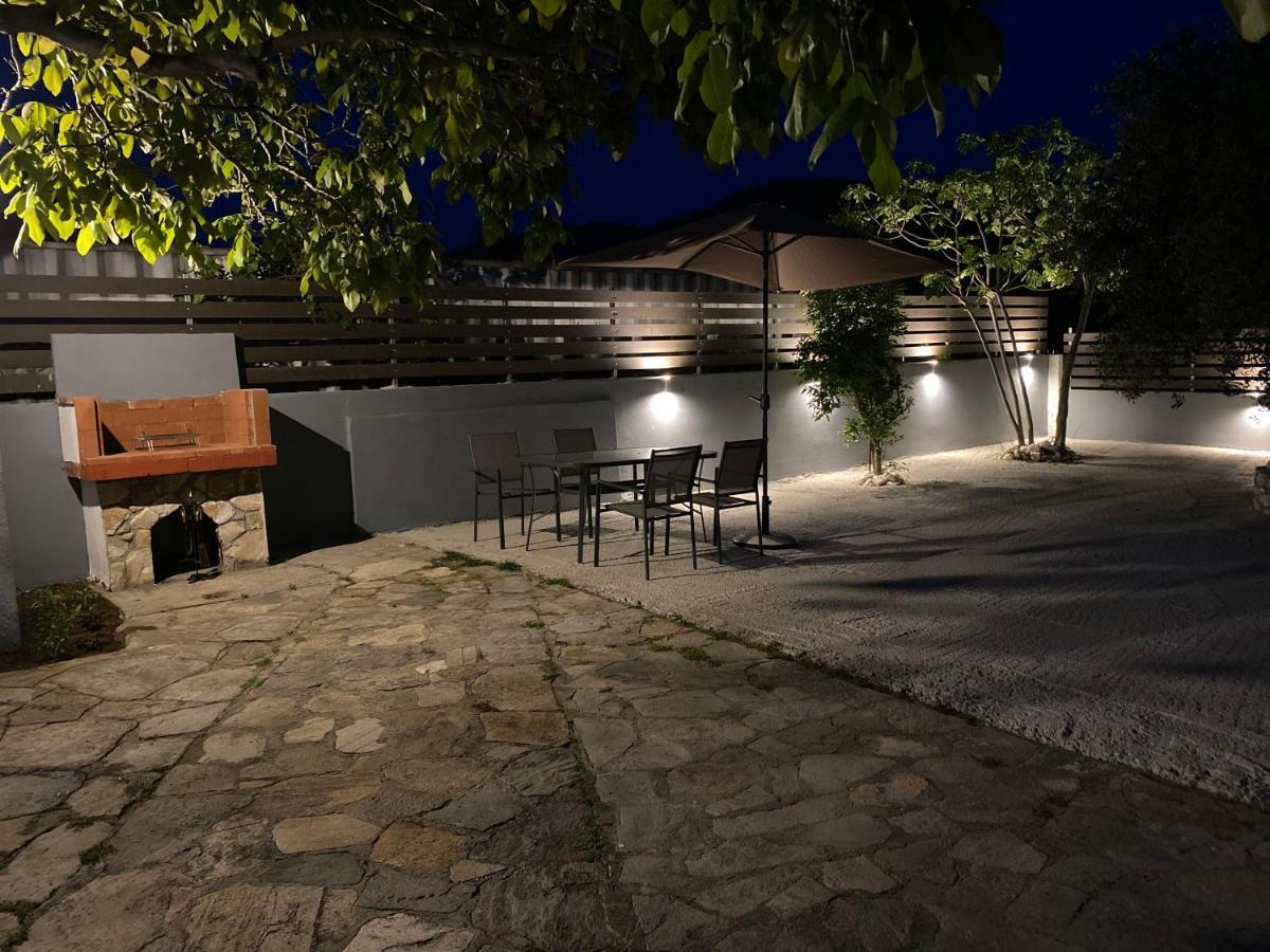 V-Suites 2 Potos Exterior photo